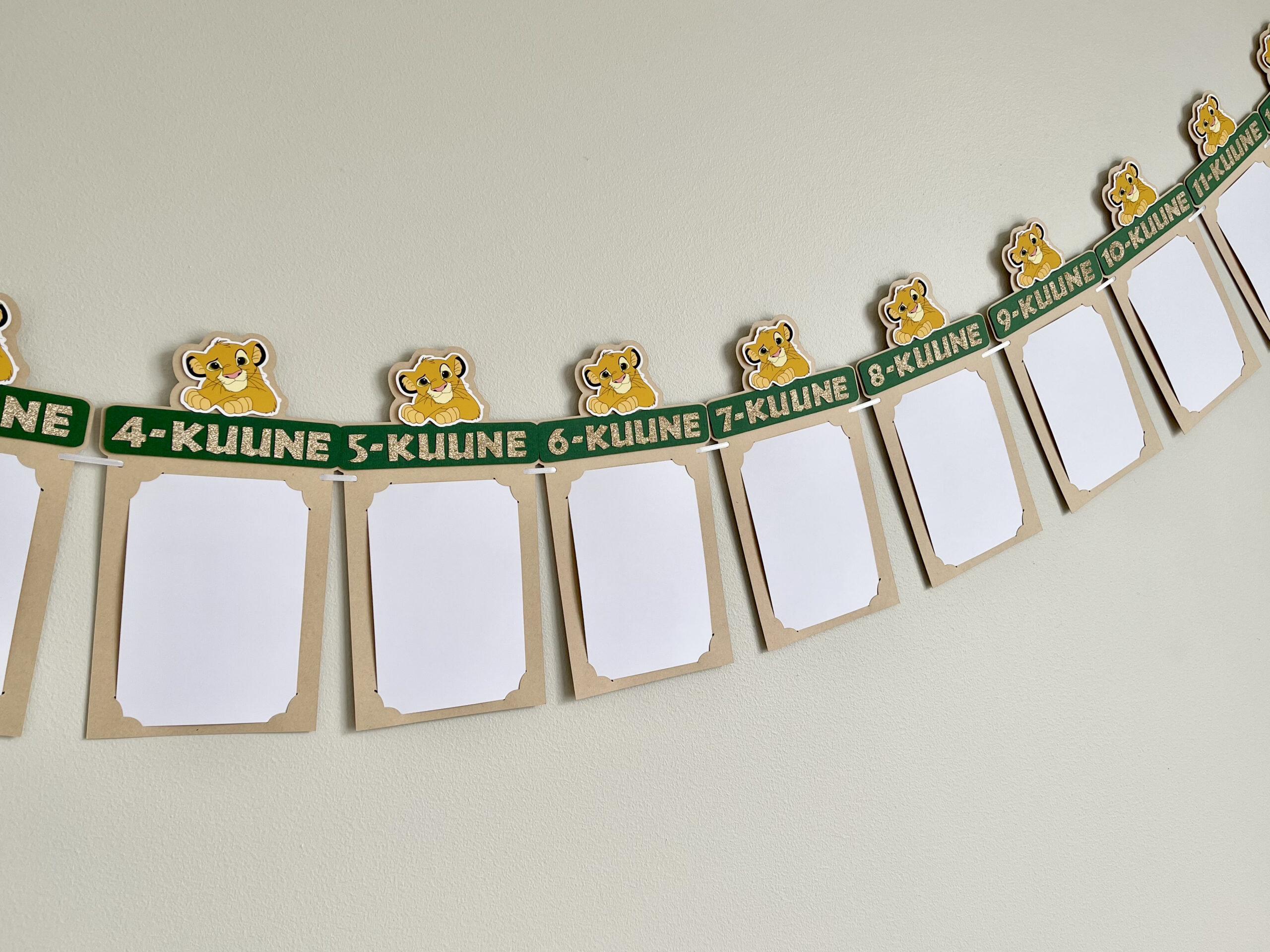 Kuude bänner Lõvi lapse esimese eluaasta fotodele